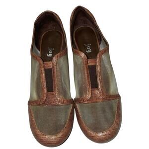 Joy Chen Gold Mesh Elastic Front Loafers     Size: 9.5